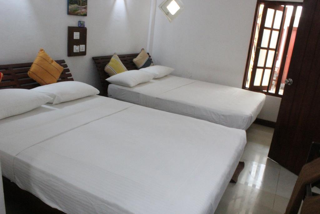 Ap Nippon Beach Hikkaduwa Ngoại thất bức ảnh