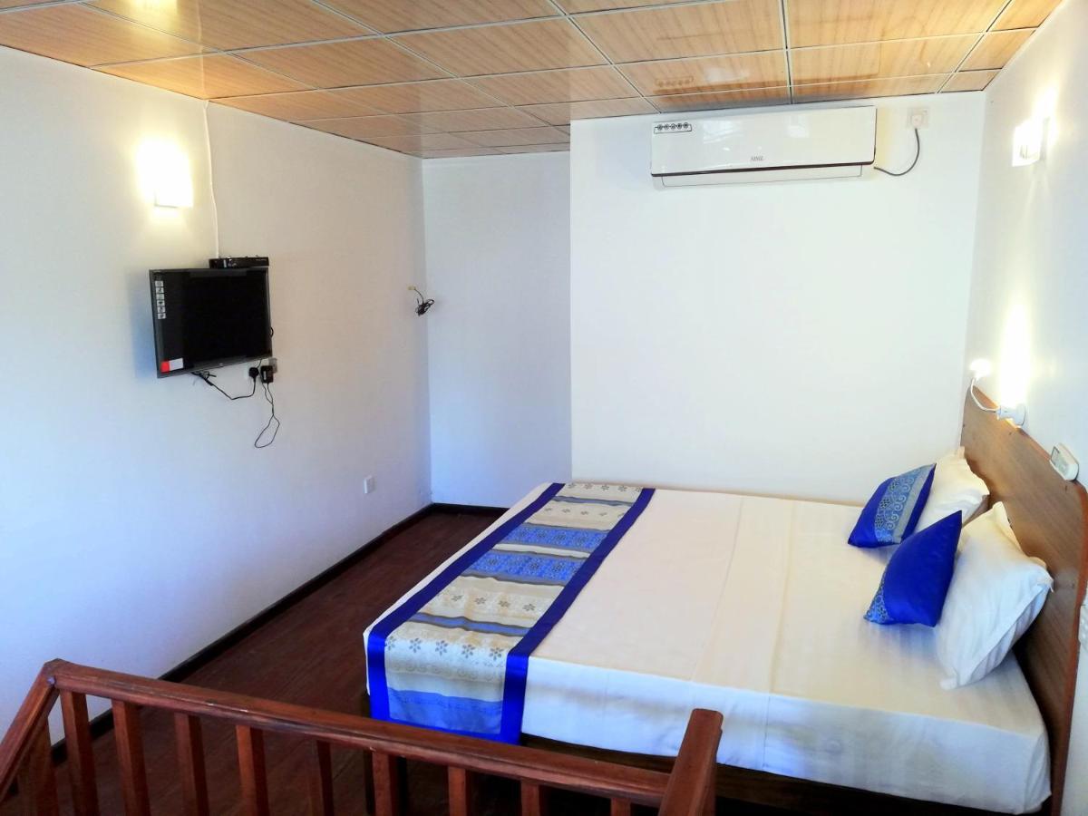 Ap Nippon Beach Hikkaduwa Ngoại thất bức ảnh