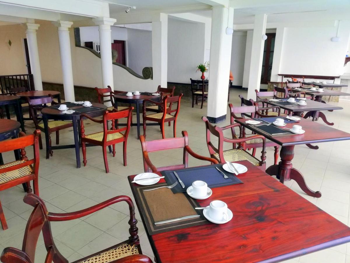Ap Nippon Beach Hikkaduwa Ngoại thất bức ảnh